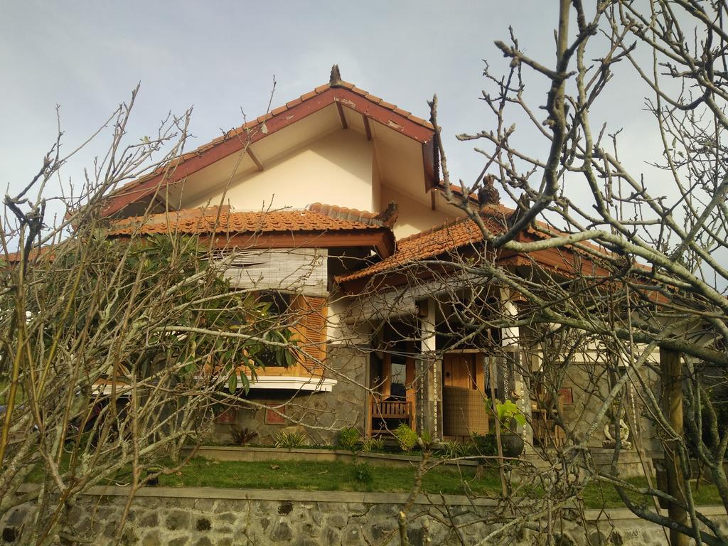 Shanty'S House Бату Екстер'єр фото
