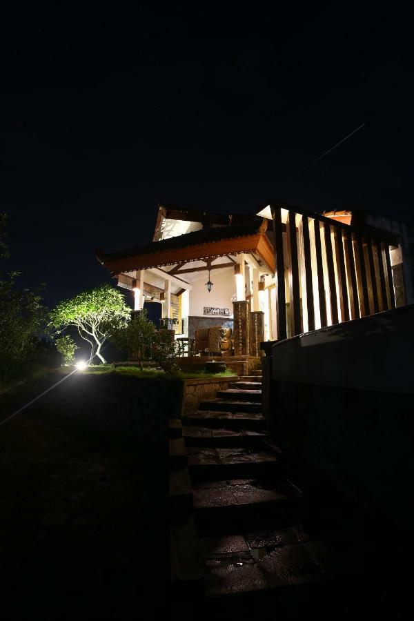 Shanty'S House Бату Екстер'єр фото